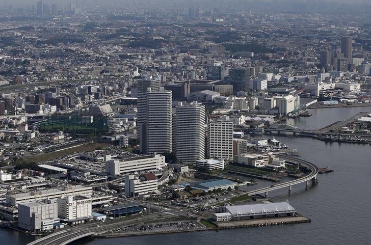 © Reuters. A general view shows a city of Yokohama