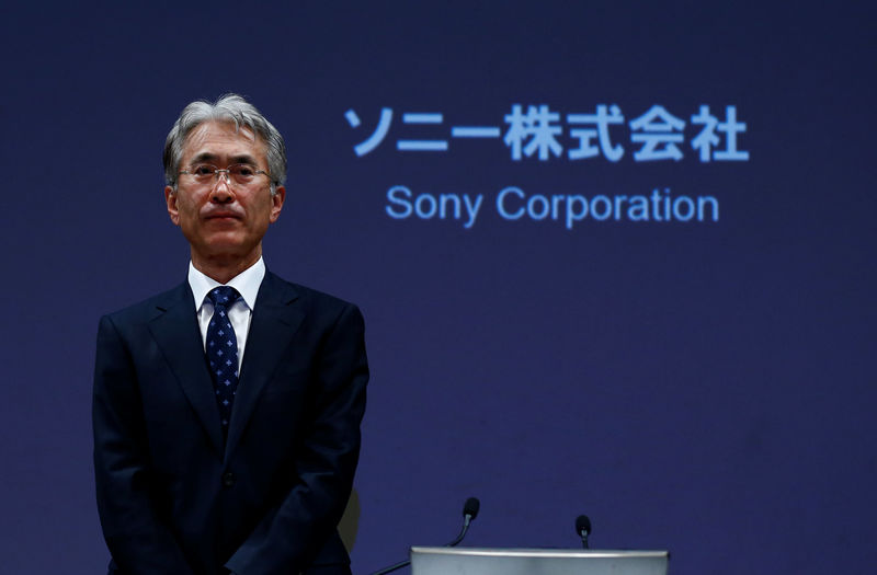 © Reuters. Sony Corp's Chief Financial Officer Kenichiro Yoshida attends a news conference in Tokyo