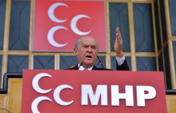 © Reuters. القوميون الأتراك: النظام الرئاسي سيمهد للاستبداد