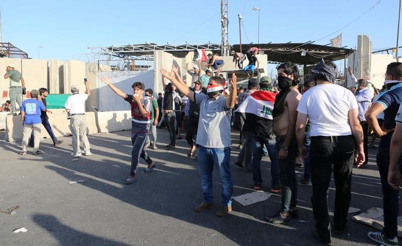 © Reuters. الأمم المتحدة تحث العراق على التحقيق في استخدام القوة ضد محتجين