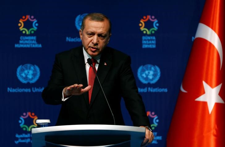 © Reuters. Presidente da Turquia, Tayyip Erdogan, em entrevista coletiva em Istambul