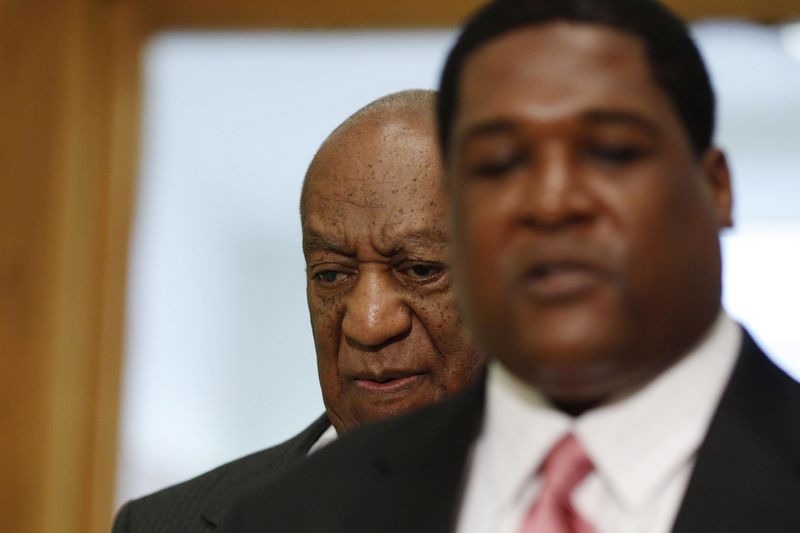 © Reuters. El cómico estadounidense Bill Cosby irá a juicio acusado de abuso sexual