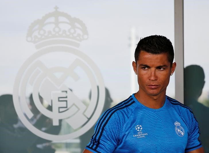 © Reuters. Ronaldo dice estar bien para la final de Champions tras "susto" entrenando