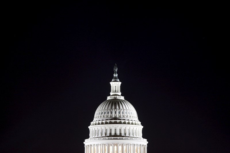 © Reuters. File general view of the U.S. Capitol dome in the pre-dawn darkness in Washington