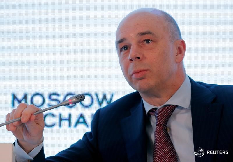 © Reuters. Антон Силуанов на Форуме Московской фондовой биржи