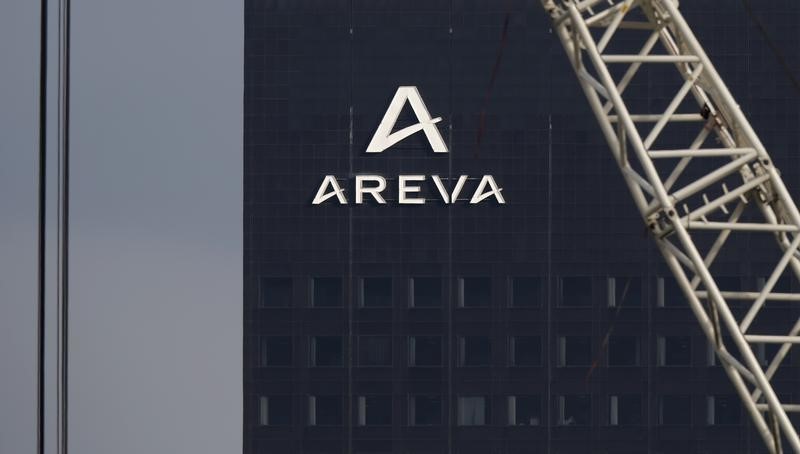 © Reuters. A logo is seen on the Areva Tower in Courbevoie