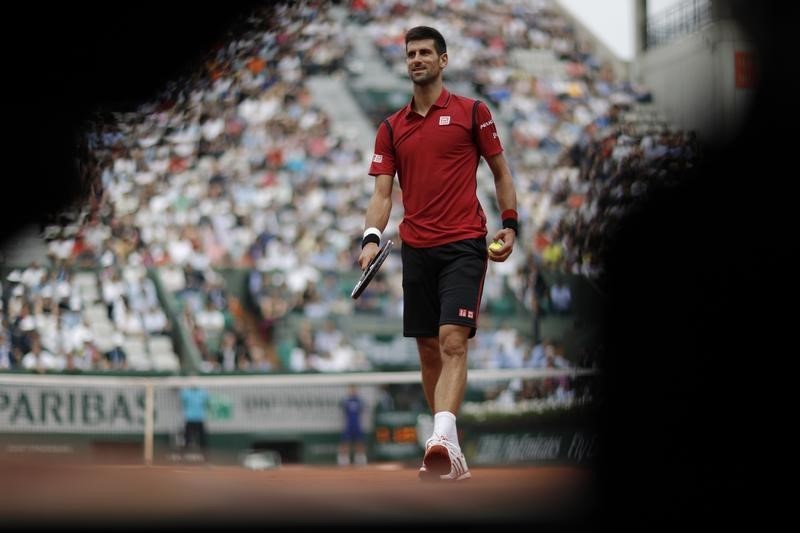 © Reuters. ديوكوفيتش يحقق فوزه 50 في فرنسا المفتوحة