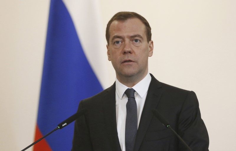© Reuters. رئيس الوزراء: روسيا قد تمدد العقوبات المضادة حتى نهاية 2017