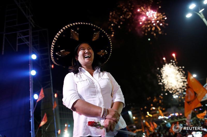 © Reuters. Fujimori se perfila como ganadora para la presidencia de Perú, según un sondeo