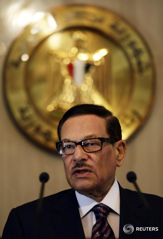 © Reuters. محكمة مصرية تقضي بسجن مسؤول من عهد مبارك وتغريمه في قضية فساد