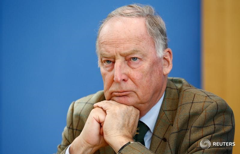 © Reuters. Gauland of the anti-immigration party AfD is  pictured during a news conference in Berlin