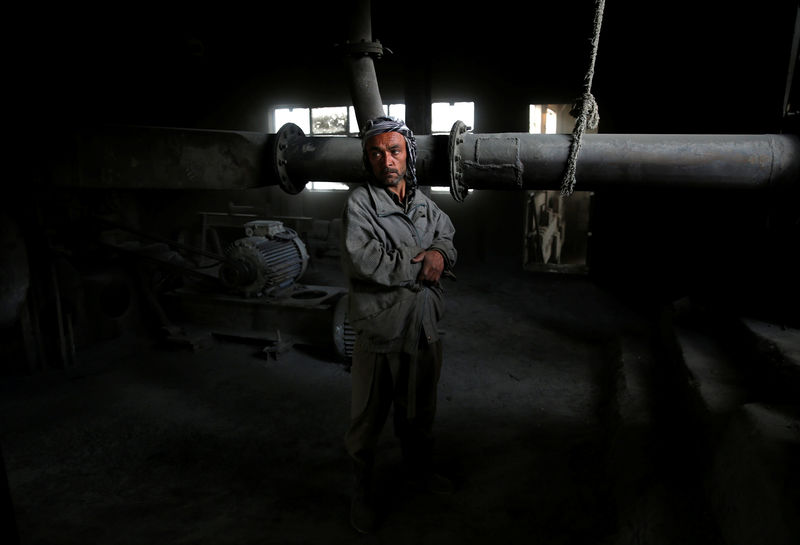 © Reuters. The Wider Image: Trying to rebuild Afghanistan's shattered industry