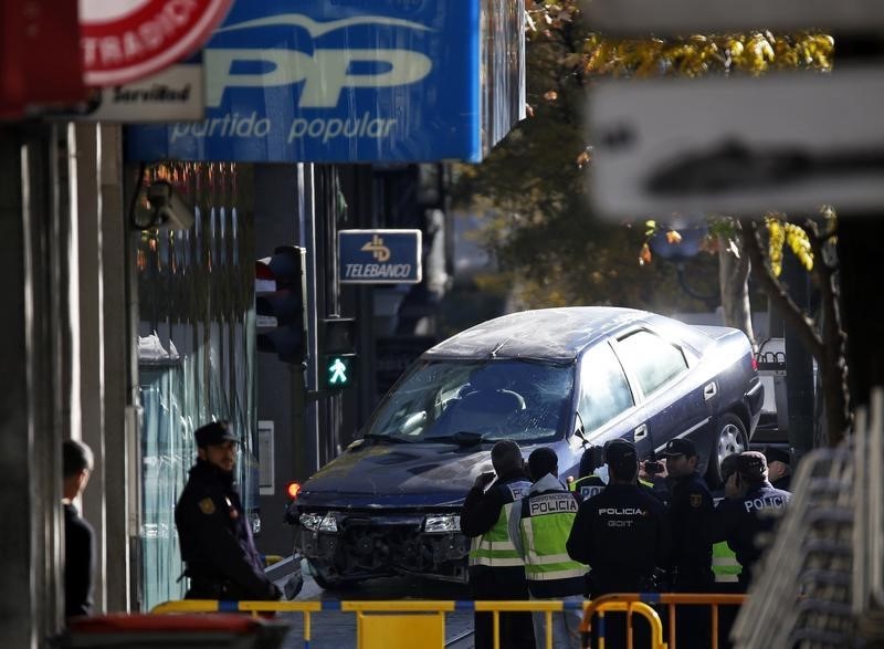 © Reuters. Cinco años de cárcel para el hombre que estrelló su coche contra la sede del PP