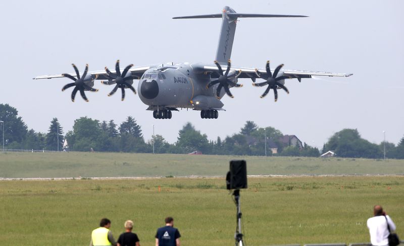 © Reuters. Alemania no sopesa cancelar el avión de transporte Airbus A400M