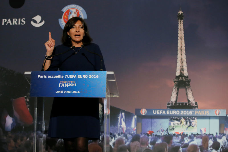 © Reuters. Prefeita de Paris, Anne Hidalgo, durante evento na França