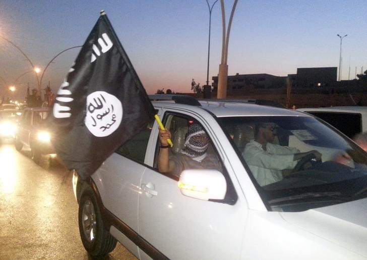 © Reuters. مدع: ثلاثة أمريكيين بذلوا جهودا حثيثة للانضمام إلى الدولة الإسلامية