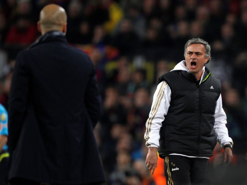 © Reuters. Real Madrid's coach Mournho reacts during their Spanish King's Cup quarter-final soccer match against Barcelona in Barcelona