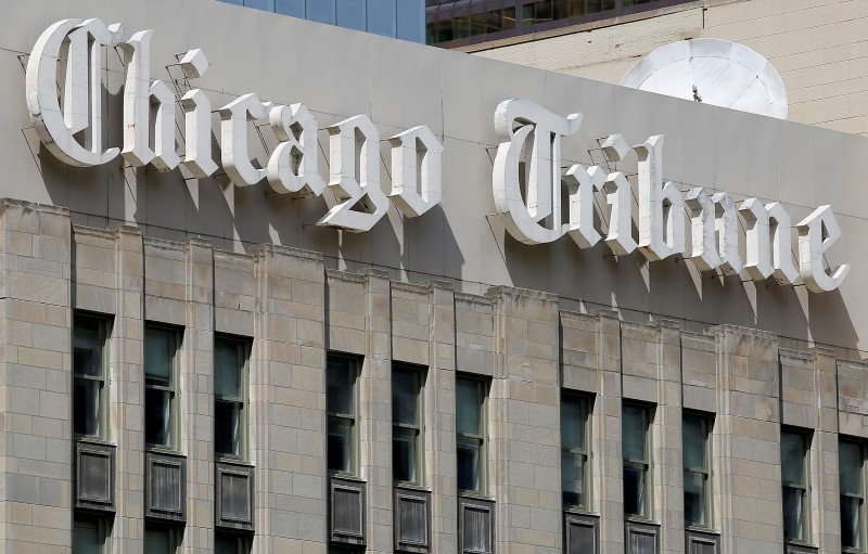 © Reuters. The Chicago Tribune building is seen in Chicago