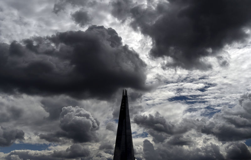 © Reuters. The Shard skyscraper is seen on the skyline of London