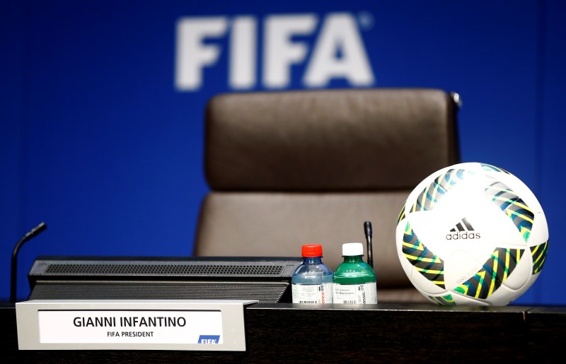 © Reuters. FIFA President Infantino's seat is seen before a news conference at the FIFA headquarters in Zurich