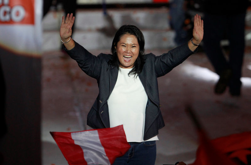 © Reuters. Candidata à presidência do Peru Keiko Fujimori durante campanha em Lima