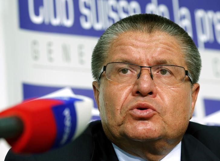 © Reuters. Ulyukaev, Russia's minister of economic development, addresses the Swiss Press Club in Geneva