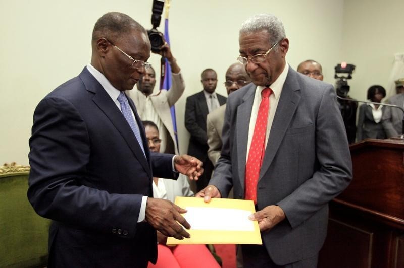 © Reuters. هايتي تلغي نتيجة انتخابات والرئيس المؤقت يقول إنه قد يبقى لأشهر