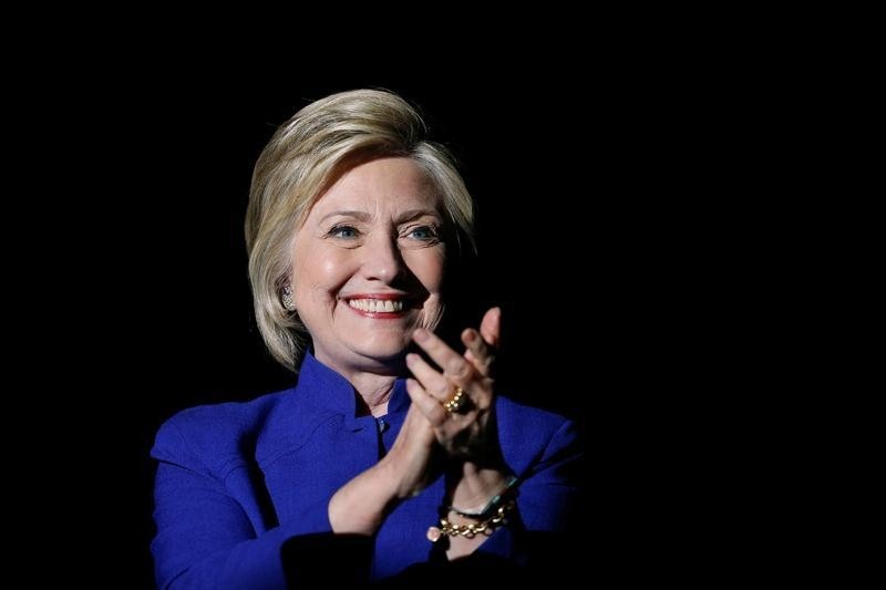 © Reuters. Hillary Clinton durante campanha em Los Angeles