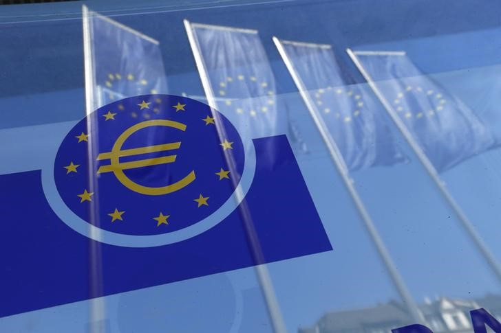 © Reuters. El BCE inicia la compra de bonos corporativos para reactivar los precios