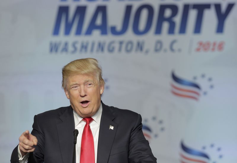 © Reuters. Republican U.S. presidential candidate Trump addresses Faith and Freedom Coalition's "Road To Majority" conference in Washington