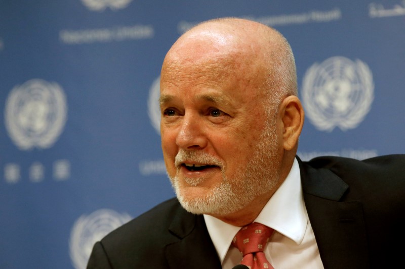 © Reuters. Peter Thomson, Permanent Representative of Fiji to United Nations speaks at news conference after being elected as U.N. General Assembly President for 71st session at U.N. headquarters in New York.