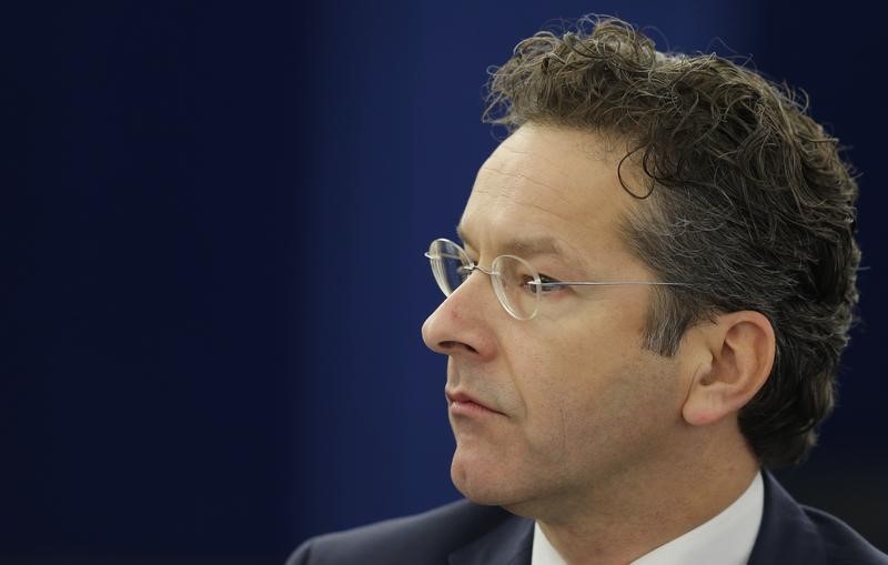 © Reuters. Dutch Finance Minister and Eurogroup President Dijsselbloem attends a debate on the future of the Economic and Monetary Union at the European Parliament in Strasbourg