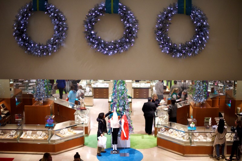 © Reuters. Shoppers browse at Neiman Marcus at The Plaza, King of Prussia Mall in King of Prussia