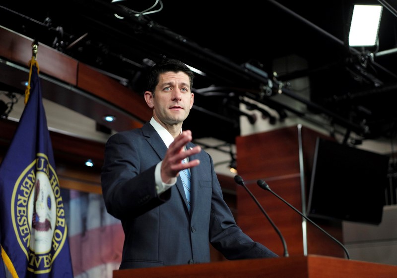 © Reuters. Speaker of the House Paul Ryan (R-WI) speaks during a news conference in Washington.