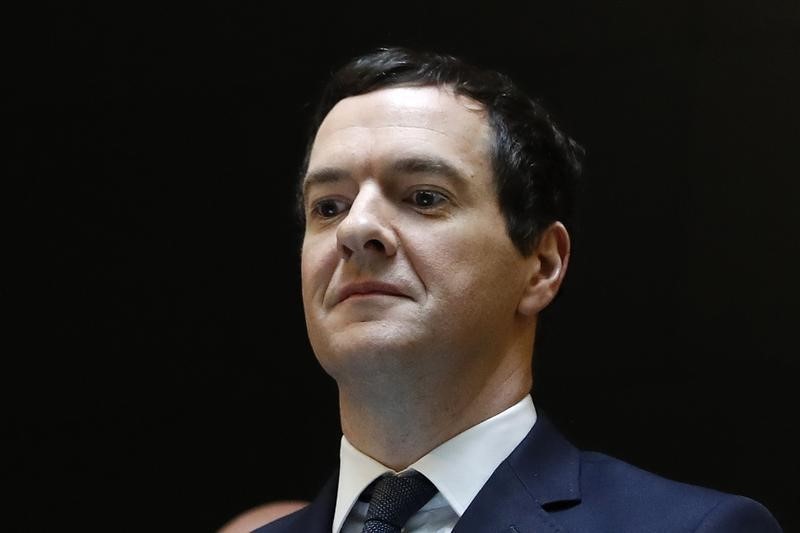 © Reuters. وزير المالية: خروج بريطانيا قد يضر الاقتصاد أكثر من المتوقع