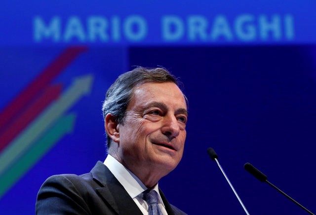 © Reuters. ECB President Draghi delivers a speech at the Brussels Economic Forum