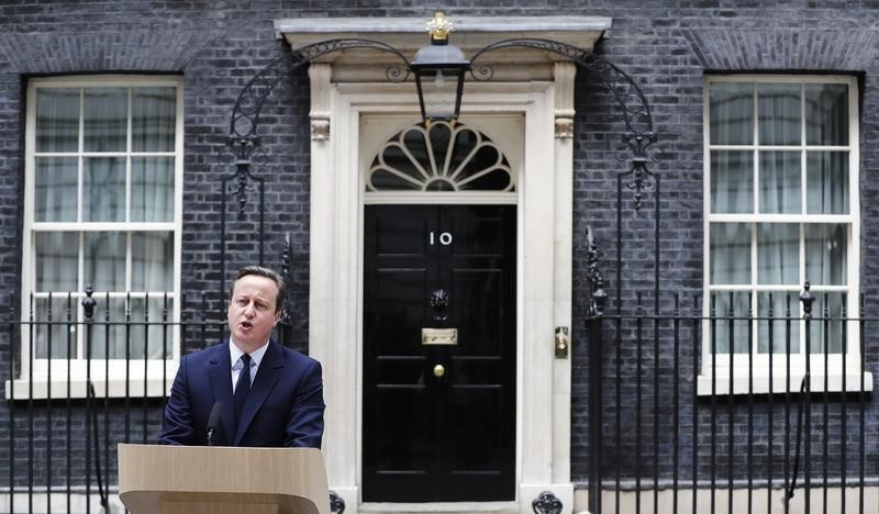 © Reuters. Cameron pide a sus compatriotas apoyo para la permanencia en la UE