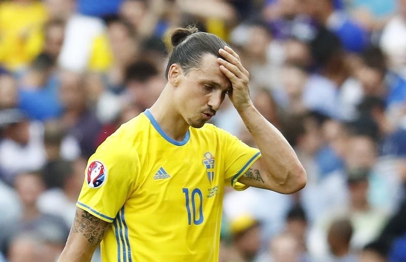 © Reuters. Ibrahimovic dice que se retirará de la selección sueca tras la Eurocopa