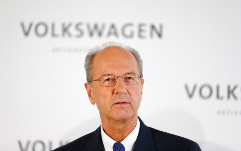 © Reuters. Poetsch CFO of Volkswagen addresses news conference at headquarters in Wolfburg