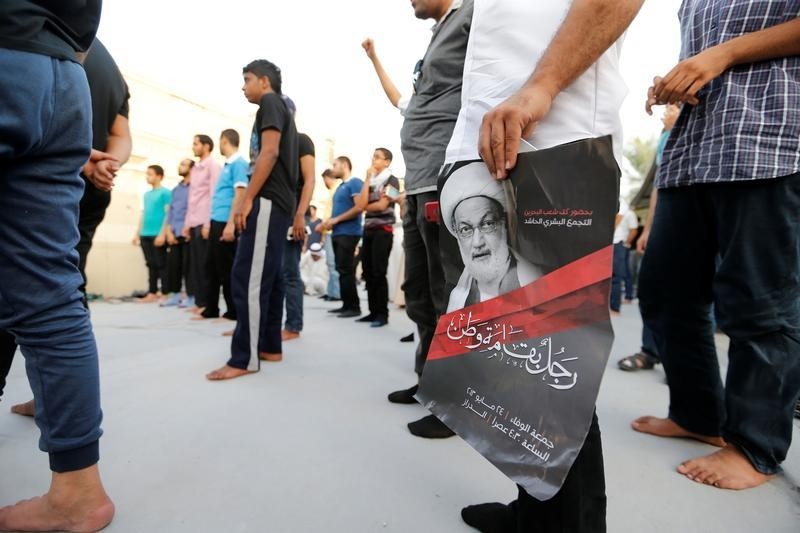 © Reuters. محام: سلطات البحرين تستدعي خمسة من رجال الدين الشيعة البارزين