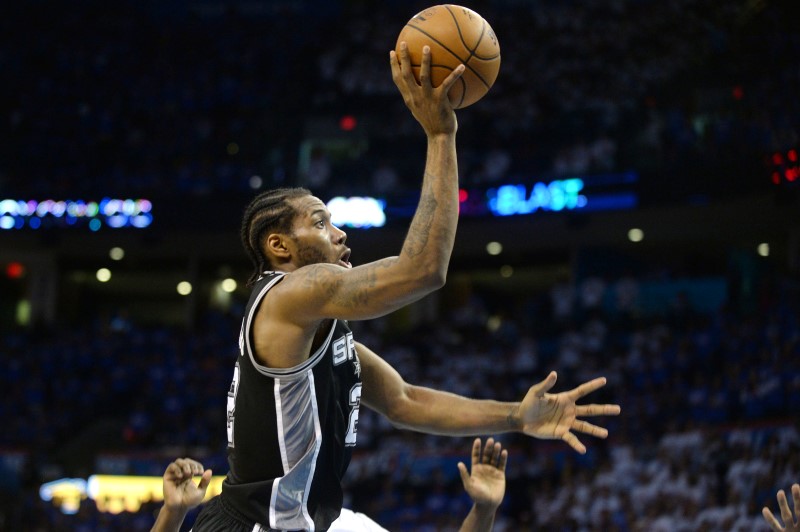 © Reuters. NBA: Playoffs-San Antonio Spurs at Oklahoma City Thunder