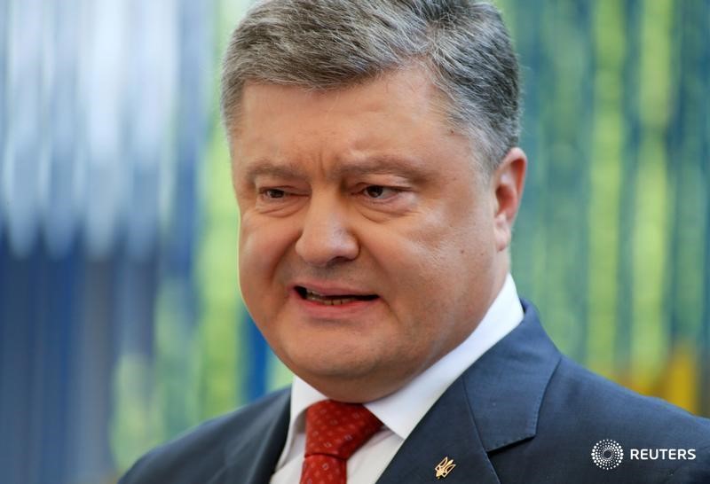 © Reuters. Президент Украины Пётр Порошенко на пресс-конференции в Киеве