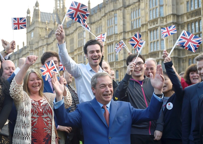 © Reuters. Reino Unido provoca un cataclismo al votar abandonar la UE