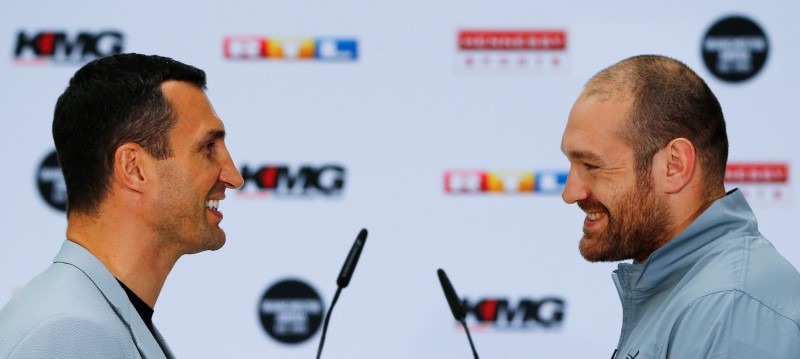 © Reuters. Boxing - Vladimir Klitschko and Tyson Fury News Conference