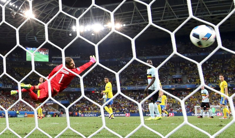 © Reuters. Sweden v Belgium - EURO 2016 - Group E