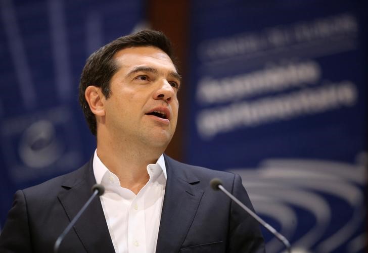 © Reuters. اليونان تلقي مسؤولية خروج بريطانيا على التقشف وعجز قيادة الاتحاد الأوروبي