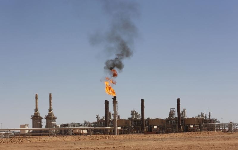 © Reuters. سوناطراك: نمو إنتاج الجزائر من النفط والغاز