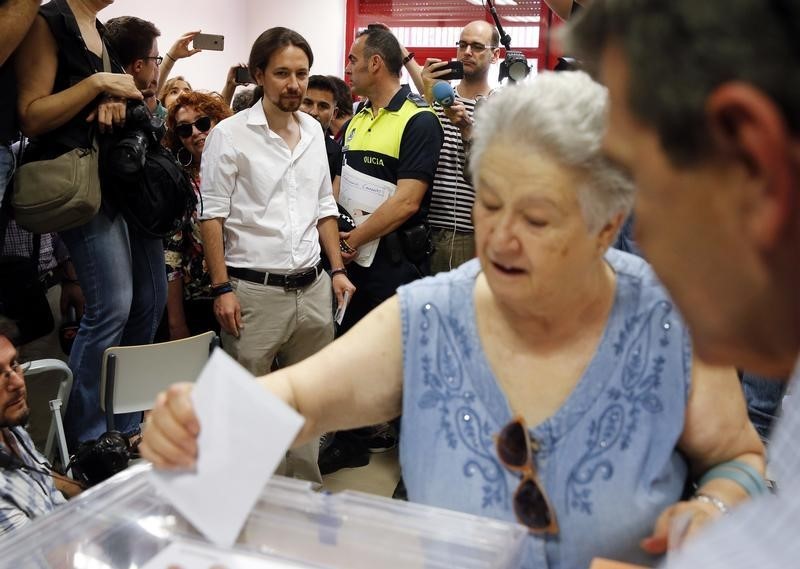 © Reuters. Los españoles vuelven a votar para tratar de romper el bloqueo político