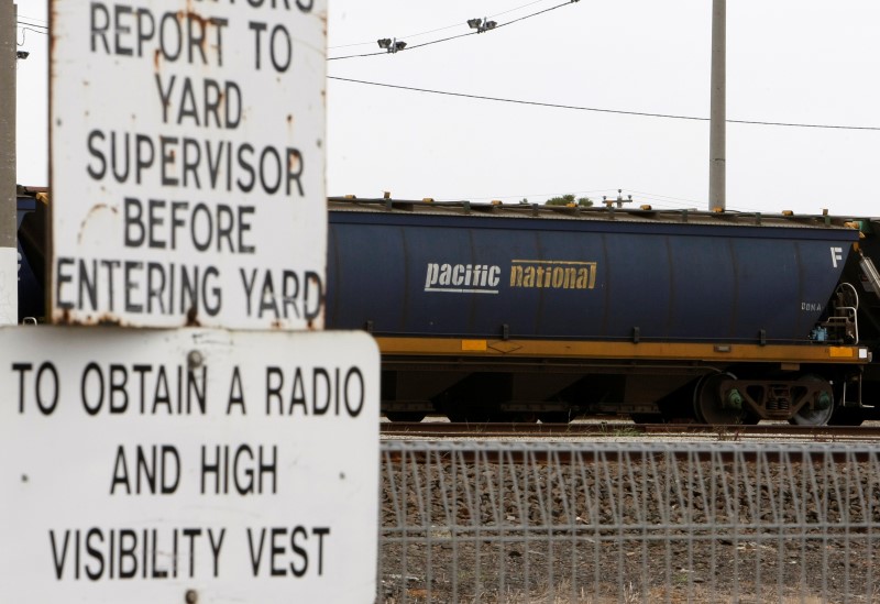 © Reuters. A Pacific National goods train, owned by Asciano Group Ltd, sits idle at a rail goods yard in Melbourne