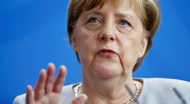 © Reuters. ألمانيا وفرنسا وإيطاليا: لا محادثات غير رسمية مع بريطانيا حول الخروج من الاتحاد الأوروبي